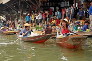 Damnoen_Saduak_Floating_Market_best-floating-market-in-bangkok-Thailand