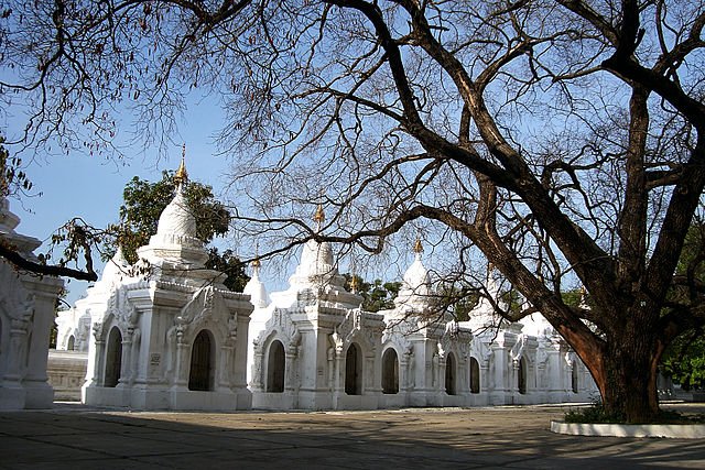 Kuthodaw-Pagoda